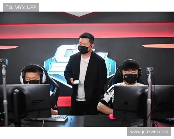 杭州极限运动队战术争议引发热议运动员与教练之间的博弈与思考