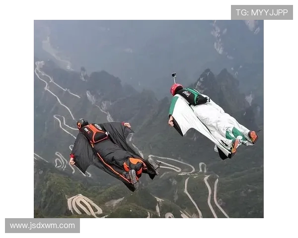 极限运动的魅力与挑战:走进重庆极限运动队的激情世界 极限运动的魅力与挑战:走进重庆极限运动队的激情世界