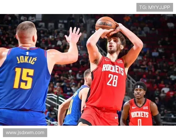 11月17日火箭对决劲敌期待精彩比赛与球星表现的巅峰对决 11月17日火箭对决劲敌期待精彩比赛与球星表现的巅峰对决