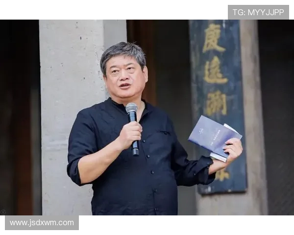 王岚：在音乐与人生的交汇点上绽放光彩的多才艺女歌手